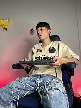 bryan hot 23 online show from 04-23-26, 10:44