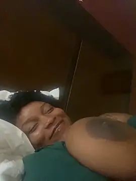 thedarkenchantress online show from 10-13-25, 01:34