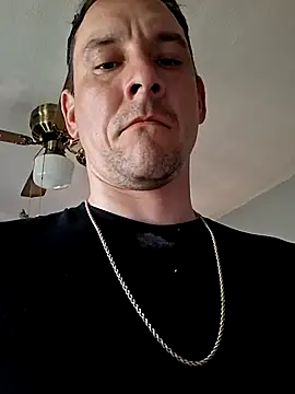 Snapshot of JGWntwrth86 chatting on 04-21-26, 10:49 JGWntwrth86 online show from 04-21-26, 10:49