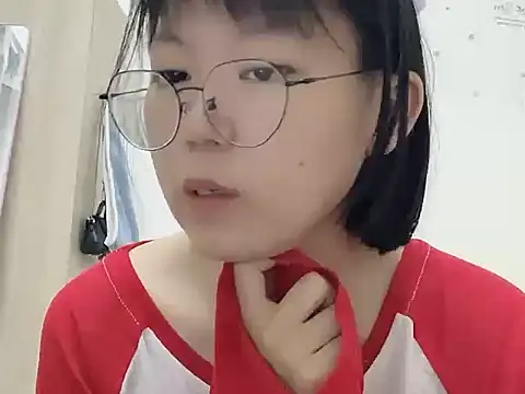 Belle-LL online show from 04-27-26, 02:48