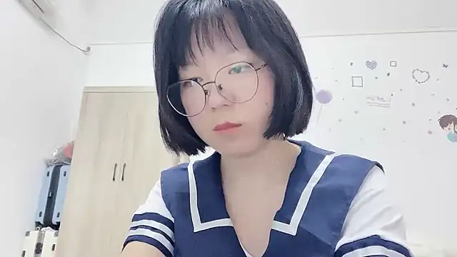 Belle-LL online show from 05-19-26, 03:41