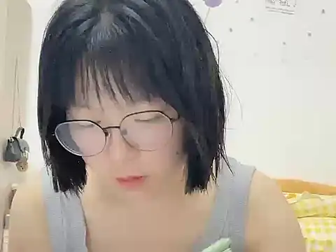Belle-LL online show from 04-28-26, 02:43
