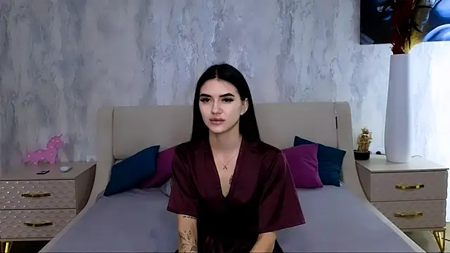 Holly Beck online show from 04-21-26, 08:43