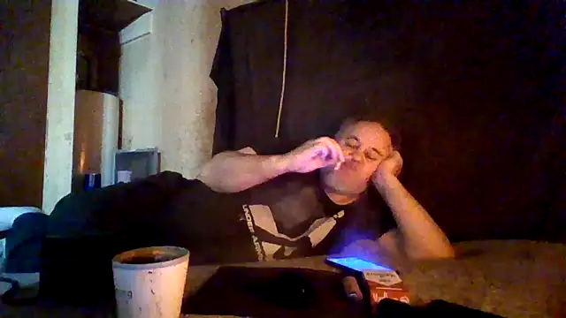 Nightshade1195 online show from 05-06-26, 05:50