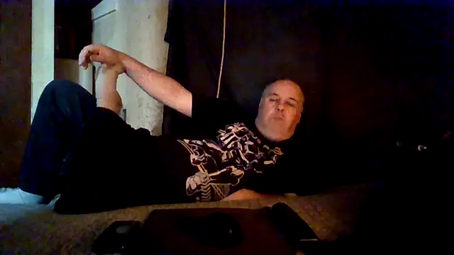 Nightshade1195 online show from 05-20-26, 08:39