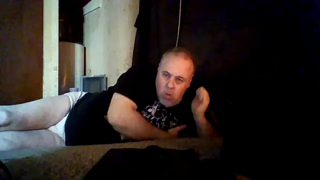 Nightshade1195 online show from 05-25-26, 05:11