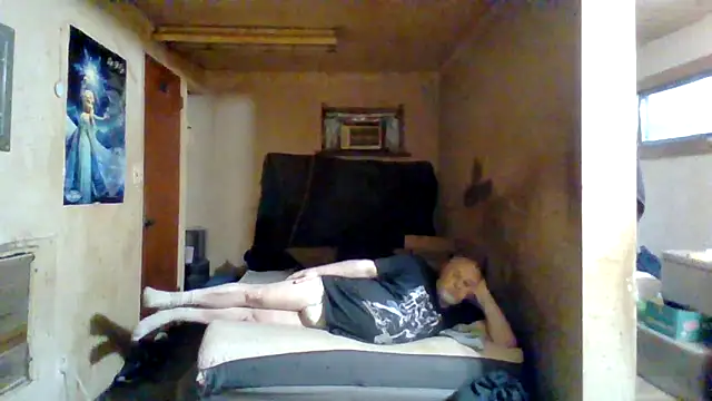 Snapshot of Nightshade1195 chatting on 06-12-26, 11:57 Nightshade1195 online show from 06-12-26, 11:57