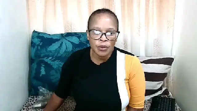 Ebony Bloom69 online show from 05-29-26, 04:51