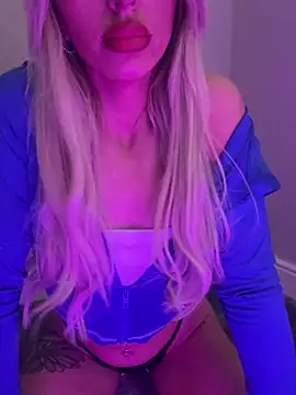 Snapshot of Hisnaughtylilthing chatting on 04-22-26, 06:04 Hisnaughtylilthing online show from 04-22-26, 06:04