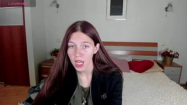 MaryRapunzel online show from 04-29-26, 07:09