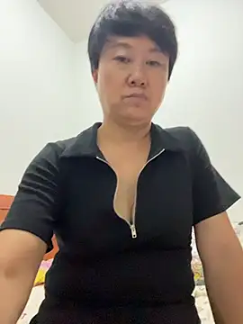 Snapshot of mmyun6 chatting on 07-20-26, 03:36 mmyun6 online show from 07-20-26, 03:36