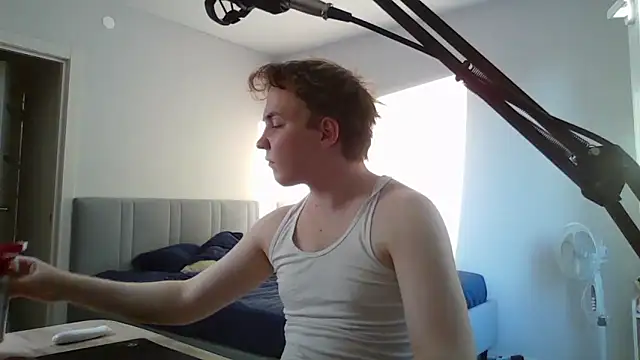 mxmplay online show from 05-08-26, 02:43