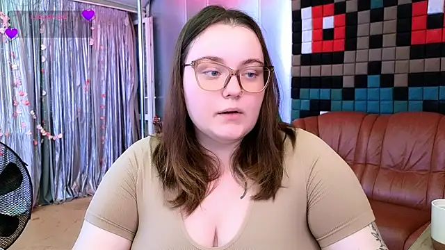 Snapshot of CatherineClaire chatting on 07-17-26, 04:37 CatherineClaire online show from 07-17-26, 04:37