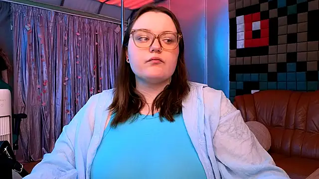 CatherineClaire online show from 06-01-26, 04:39