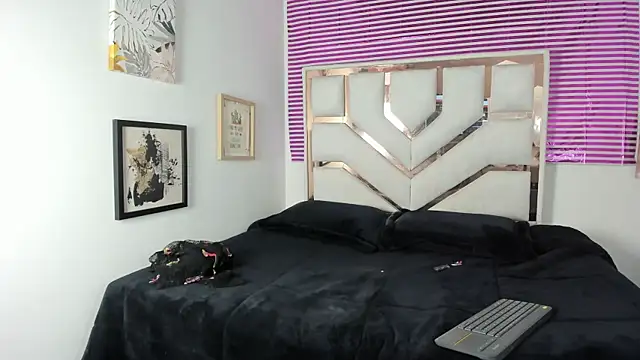 Milf vero online show from 05-13-26, 03:08