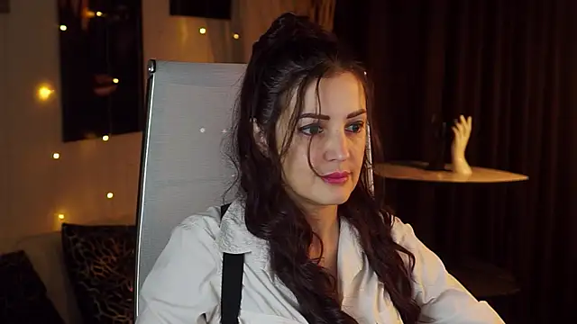 AureliaVane online show from 06-10-26, 03:35