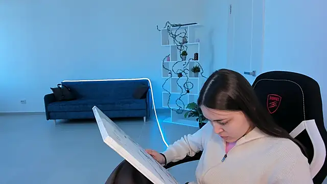 ChanaEbersol online show from 04-22-26, 02:24