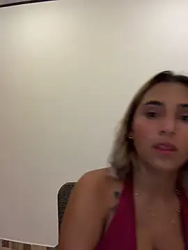 LoisC online show from 07-25-26, 01:24