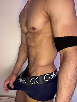 Lucas 93840 online show from 07-12-26, 03:57
