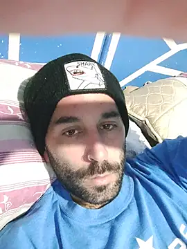 Snapshot of ferch0o12 chatting on 08-06-26, 10:05 ferch0o12 online show from 08-06-26, 10:05