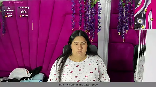 Snapshot of Rachel_Swetty2 chatting on 07-16-26, 01:19 Rachel Swetty2 online show from 07-16-26, 01:19