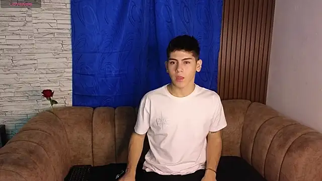 Snapshot of josethariaz25 chatting on 06-20-26, 11:26 josethariaz25 online show from 06-20-26, 11:26
