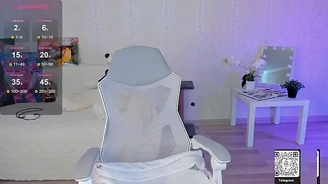 LinnLove online show from 05-28-26, 07:05