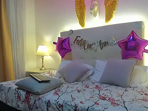 abigail restrepo online show from 05-19-26, 01:56