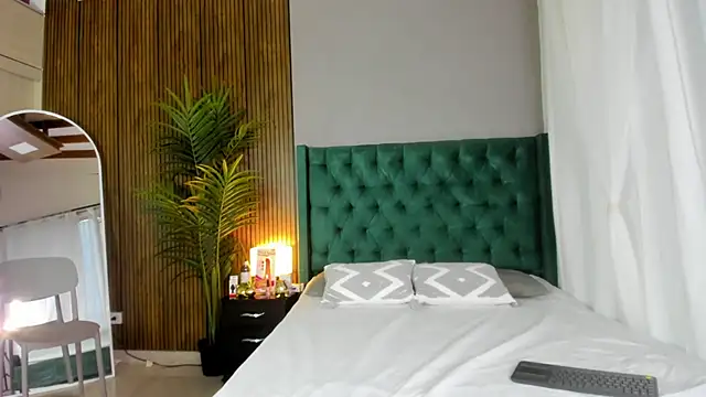 Chloefixxx online show from 05-18-26, 08:35