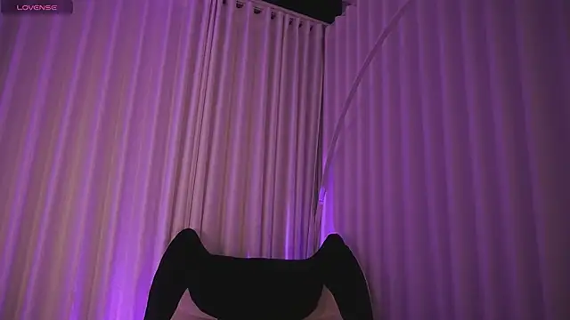 Snapshot of Tessa_ruxh chatting on 05-02-26, 11:15 Tessa ruxh online show from 05-02-26, 11:15