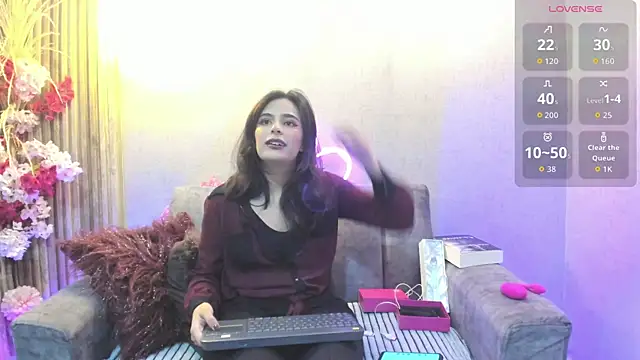ShantalBr online show from 05-22-26, 03:04