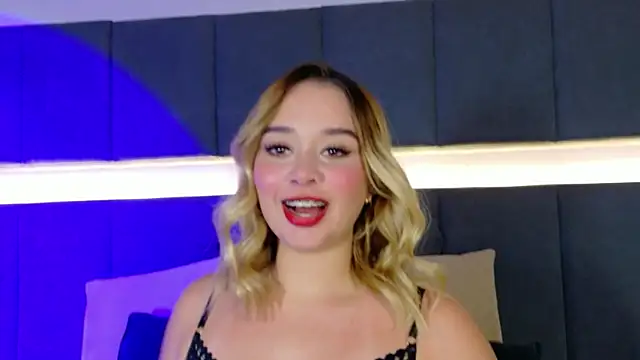 Sofia pamela  online show from 05-19-26, 08:16
