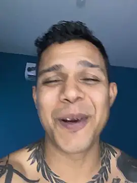 Candela3333 online show from 04-21-26, 01:42