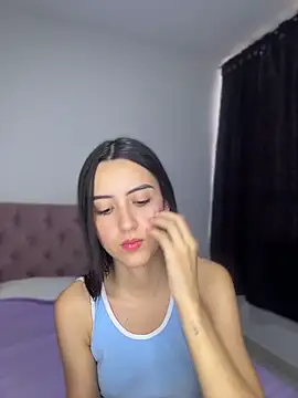 Violetta cutess online show from 04-23-26, 12:29