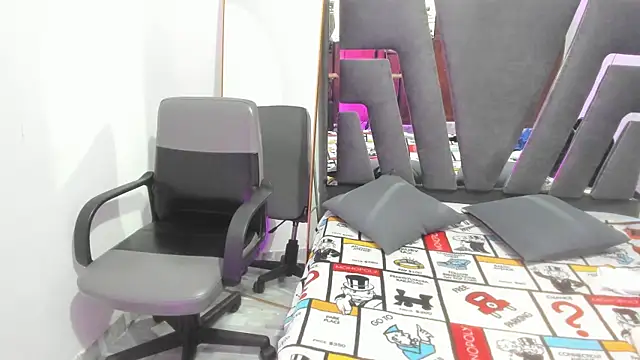 Natasha028  online show from 06-26-26, 12:44