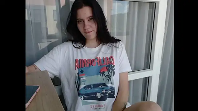 Snapshot of Lanaa_Rossee chatting on 05-29-26, 12:00 Lanaa Rossee online show from 05-29-26, 12:00
