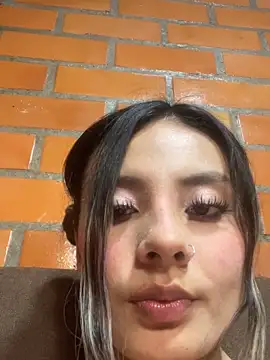 Snapshot of Pamela-rios- chatting on 05-14-26, 03:25 Pamela-rios- online show from 05-14-26, 03:25