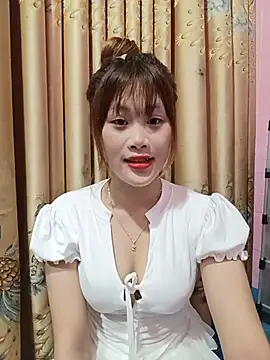 Snapshot of Ly-sexyy chatting on 06-18-26, 06:02 Ly-sexyy online show from 06-18-26, 06:02