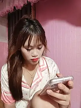 Snapshot of Ly-sexyy chatting on 07-08-26, 12:39 Ly-sexyy online show from 07-08-26, 12:39