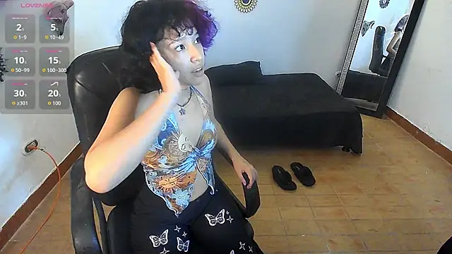 chaotic purple online show from 04-21-26, 09:32