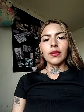 Snapshot of evafuckasd chatting on 04-24-26, 06:21 evafuckasd online show from 04-24-26, 06:21