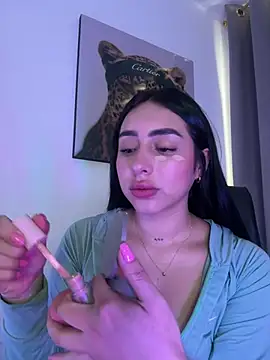 IsabellaNoir  online show from 04-26-26, 06:38