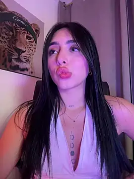 IsabellaNoir  online show from 04-28-26, 02:27