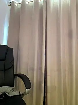 IsabellaNoir  online show from 07-28-26, 06:20