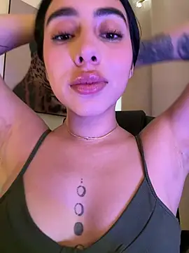 IsabellaNoir  online show from 07-29-26, 04:39