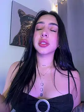 IsabellaNoir  online show from 04-24-26, 09:28