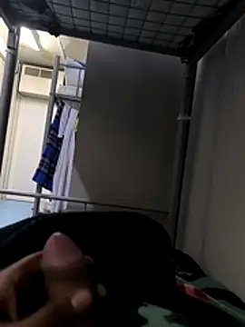 Hotmen84050 online show from 05-04-26, 04:54