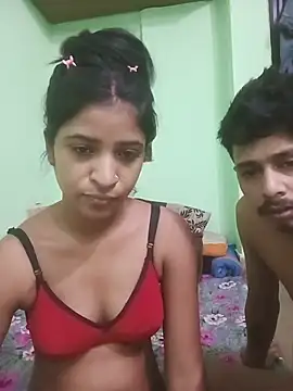 hot-couple-0 online show from 05-23-26, 08:46