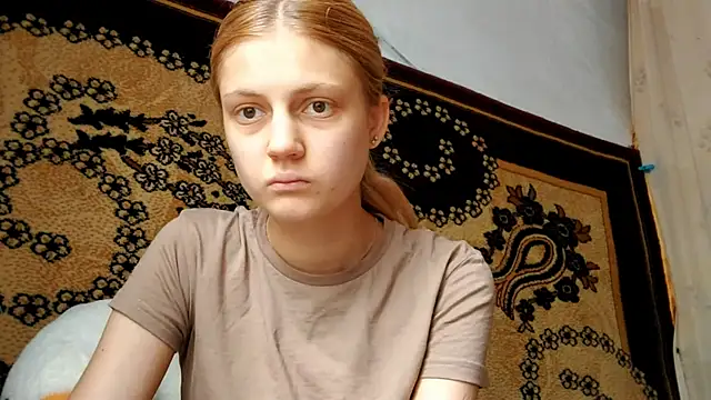 LunaLaday online show from 07-04-26, 03:46