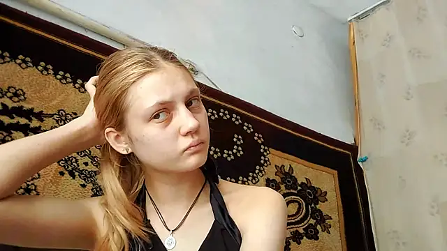 LunaLaday online show from 07-15-26, 06:20